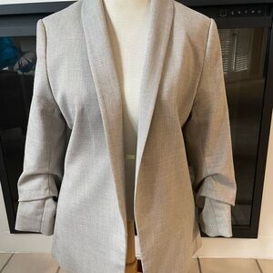 H&M Light Gray Open-Front Shawl Collar Blazer, size 10.